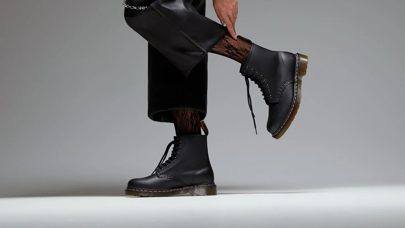 Jak čistit boty Dr. Martens